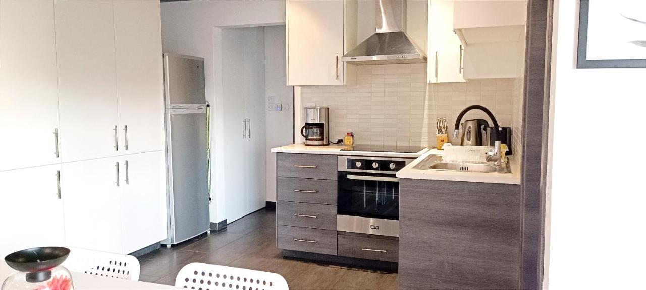 Dezo Luxury Town Apartment Lárnaka Kültér fotó