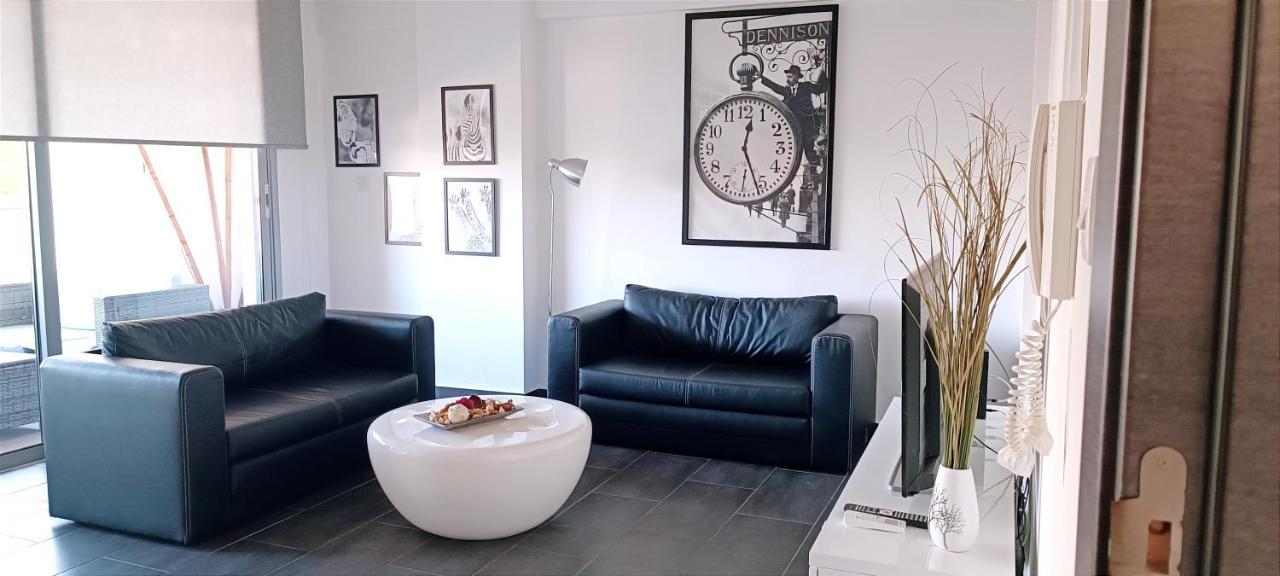 Dezo Luxury Town Apartment Lárnaka Kültér fotó