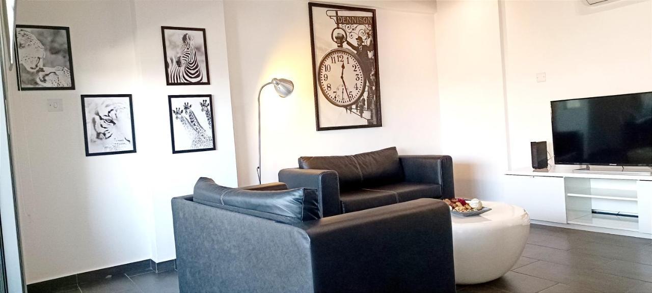 Dezo Luxury Town Apartment Lárnaka Kültér fotó