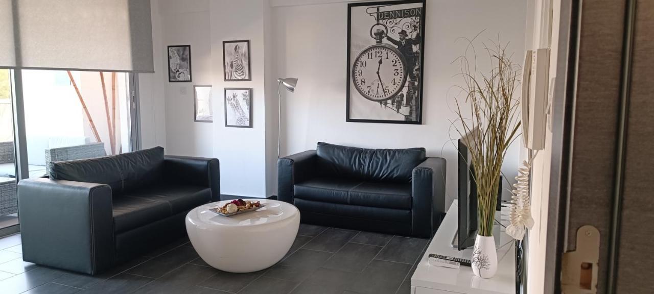 Dezo Luxury Town Apartment Lárnaka Kültér fotó