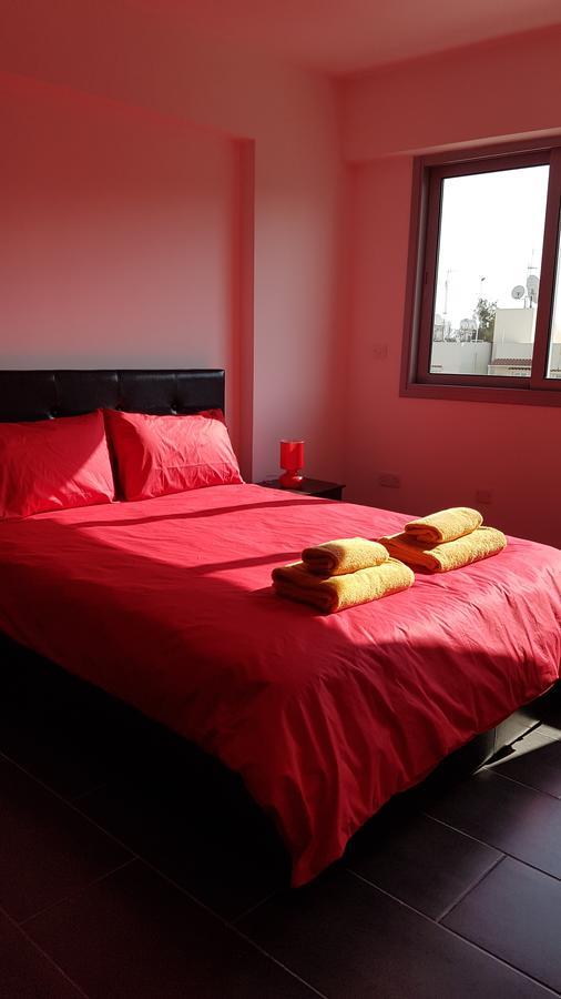 Dezo Luxury Town Apartment Lárnaka Kültér fotó