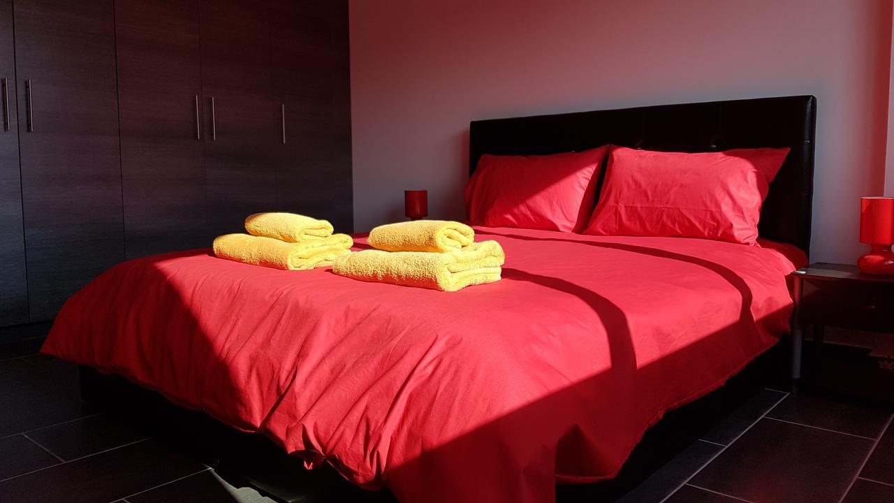 Dezo Luxury Town Apartment Lárnaka Kültér fotó