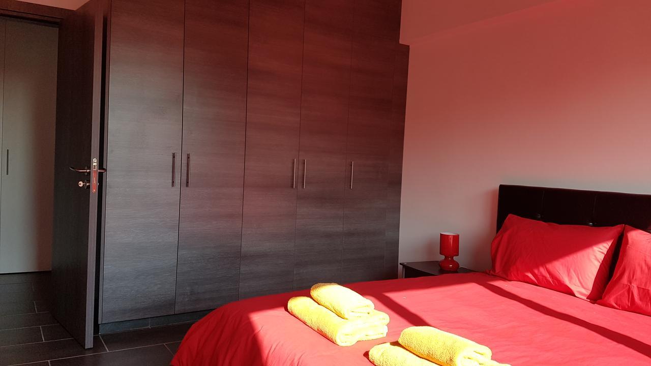 Dezo Luxury Town Apartment Lárnaka Kültér fotó